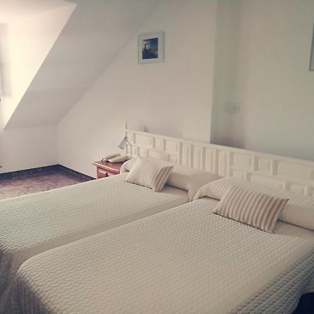 קומיאס Hotel Solatorre מראה חיצוני תמונה