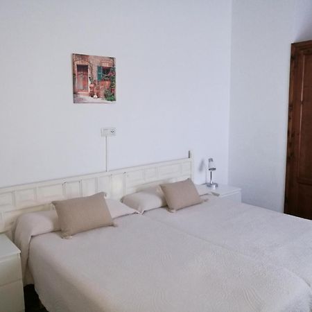 קומיאס Hotel Solatorre מראה חיצוני תמונה