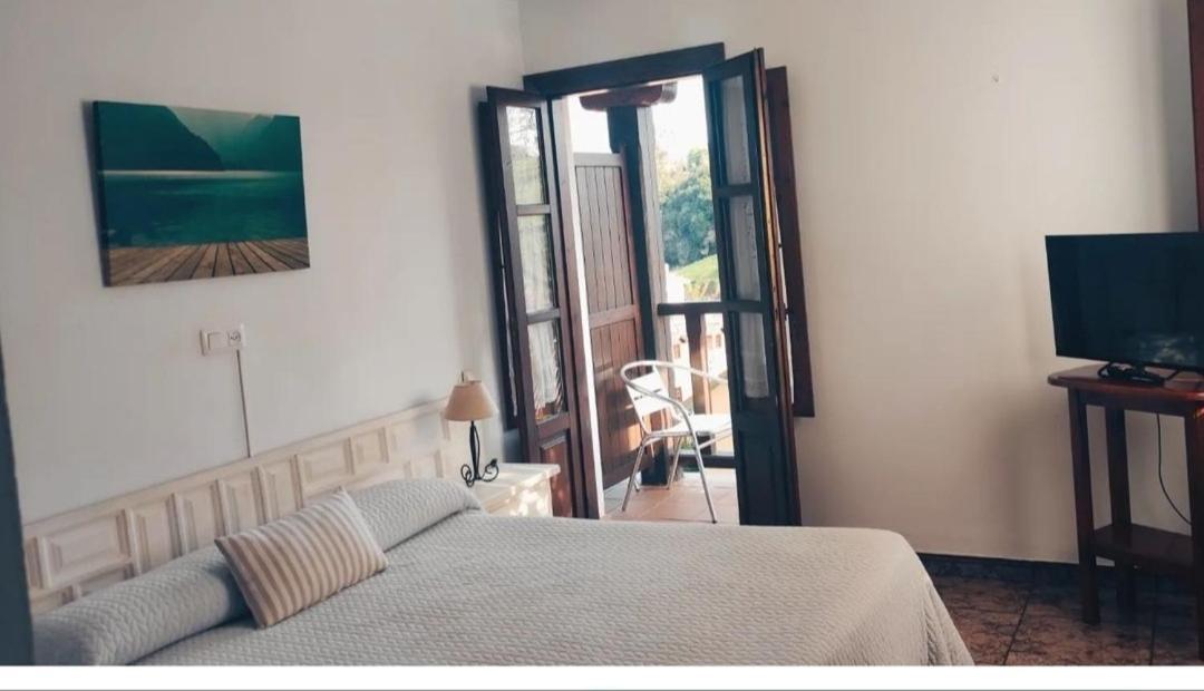קומיאס Hotel Solatorre חדר תמונה